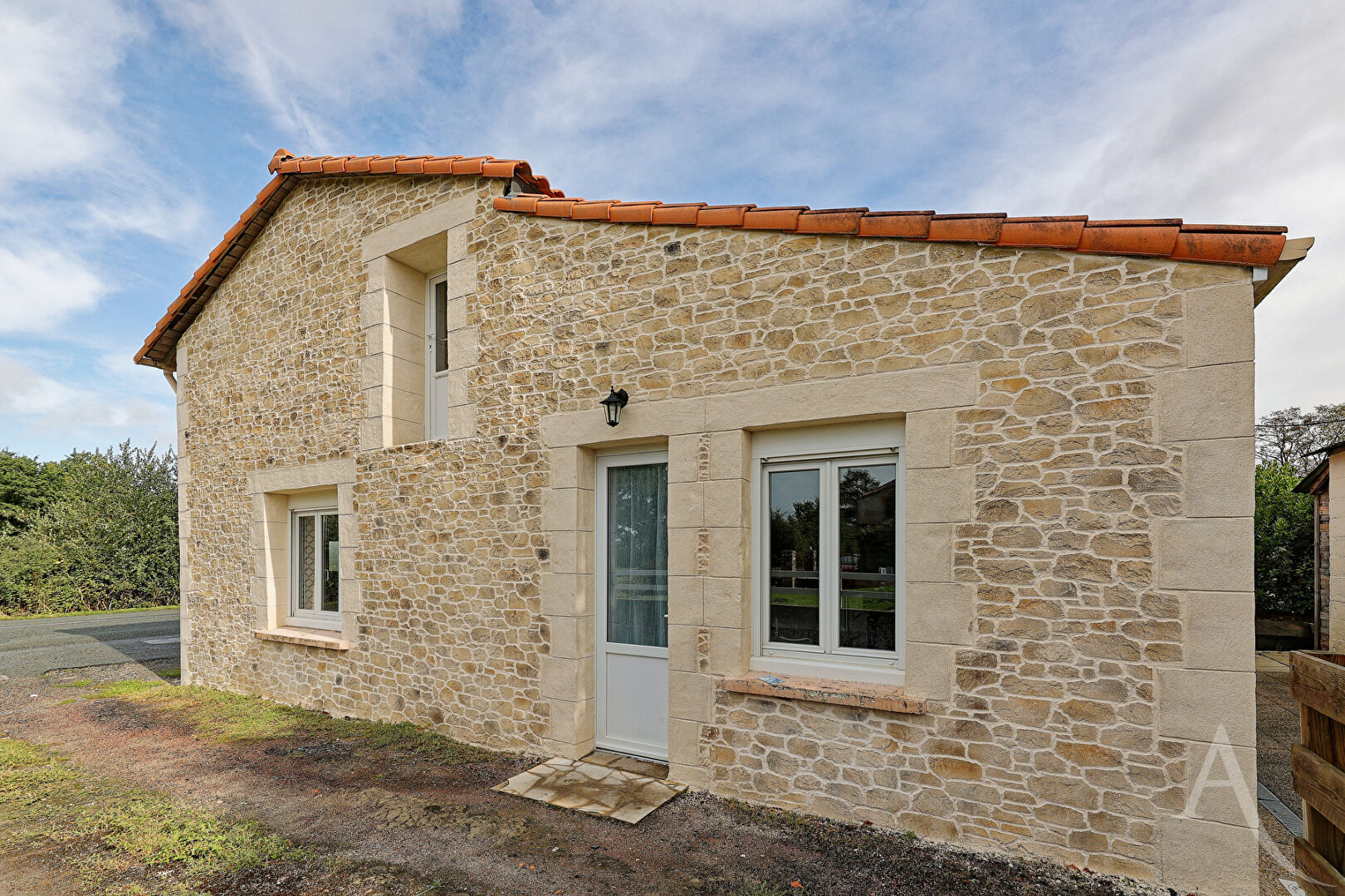 Maison MONTAIGU VENDEE (85600) 5 pièces 114.08 m²