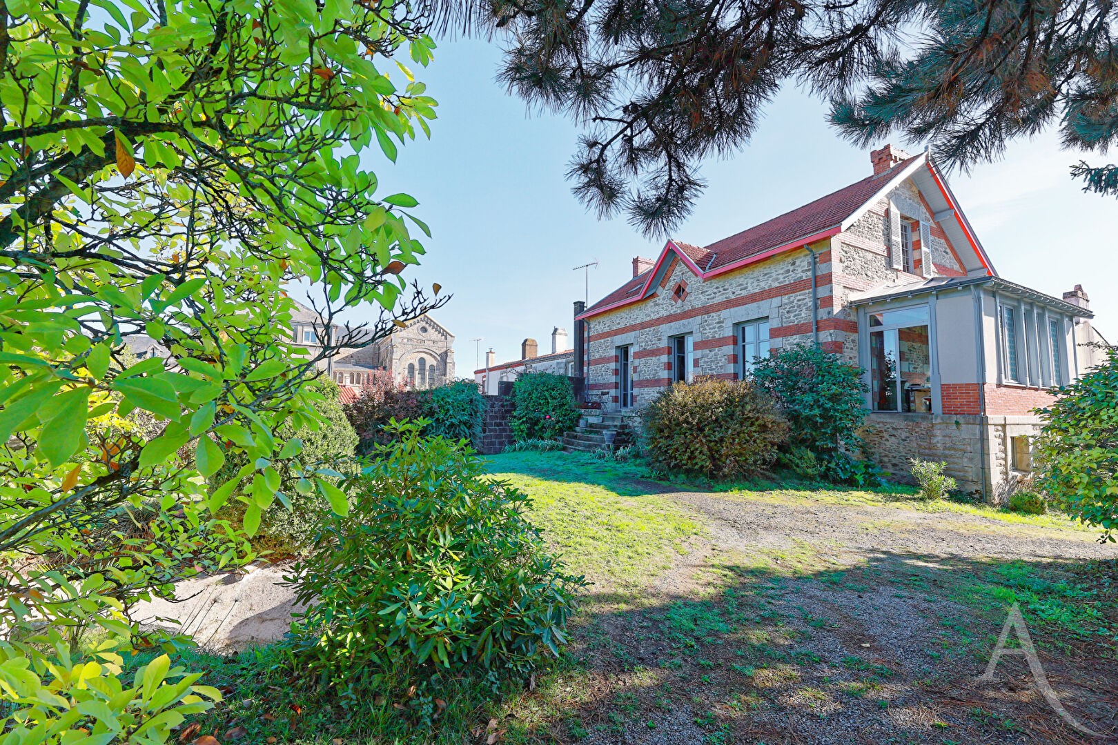 Maison LEGE (44650) 6 pi&egrave;ces 210.00 m&sup2;