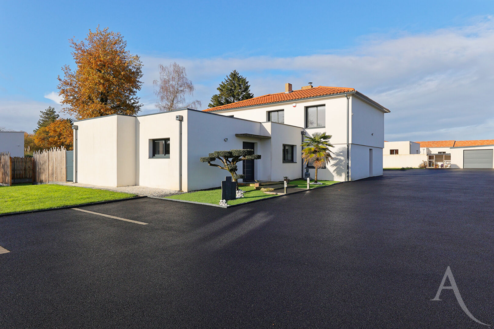 Maison LEGE (44650) 7 pièces 209.00 m²