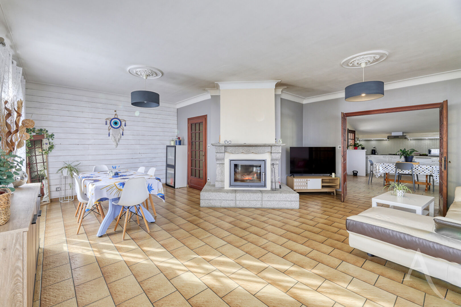 Maison LES LUCS SUR BOULOGNE (85170) 7 pi&egrave;ces 235.00 m&sup2;