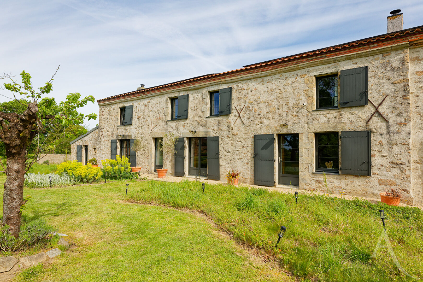 Maison LEGE (44650) 6 pi&egrave;ces 252.00 m&sup2;