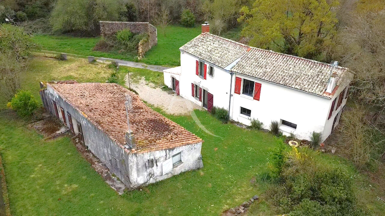 Maison SAINT GEORGES DE POINTINDOUX (85150) 8 pi&egrave;ces 166.00 m&sup2;