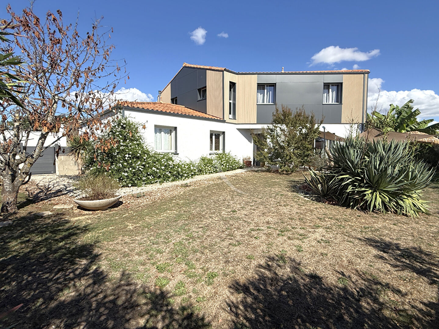 Maison 7 pièces 216 m² · aux Achards · 216 m² · 535 000 €