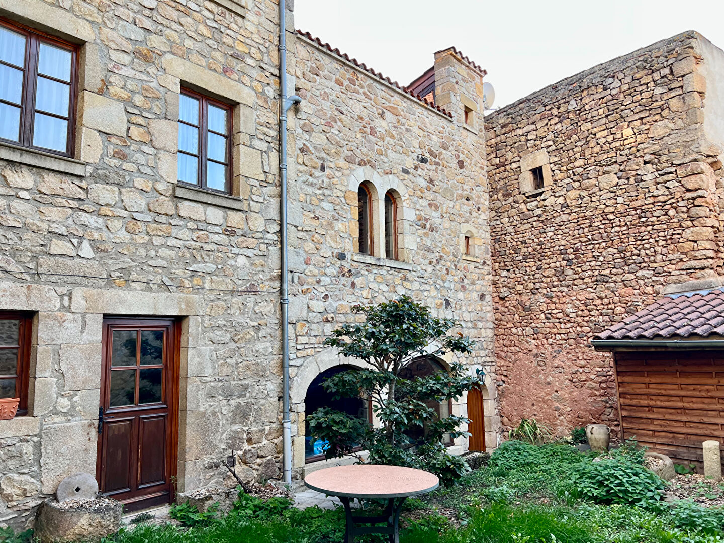 Maison MONTPEYROUX (63114) 15 pièces 420.00 m²