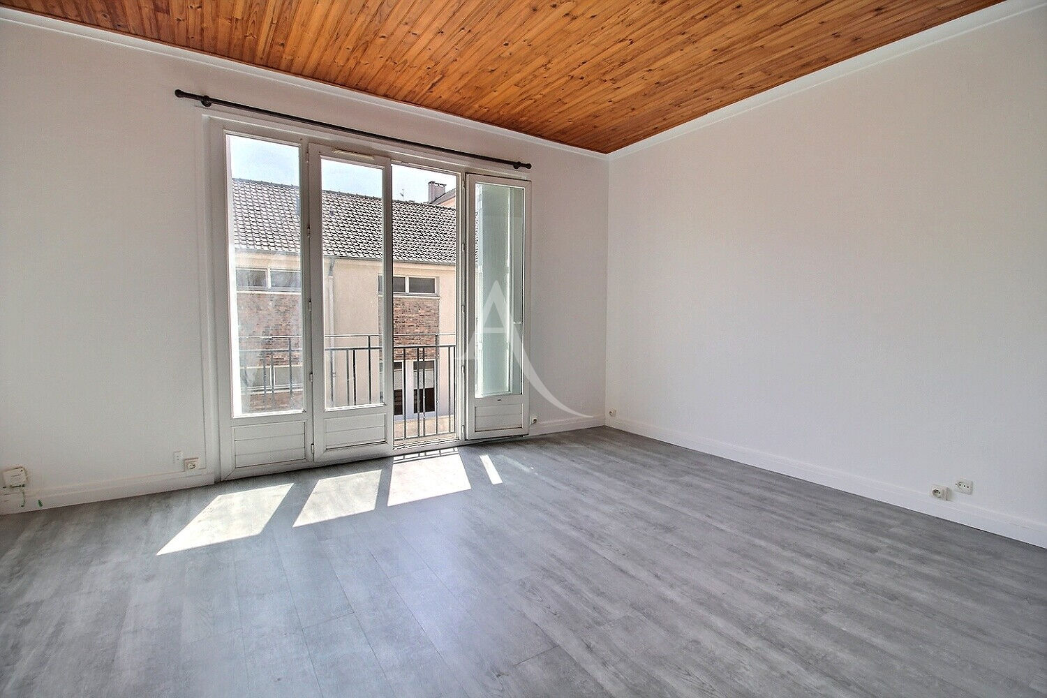 Appartement MAUREPAS (78310) 1 pièce 24.00 m²
