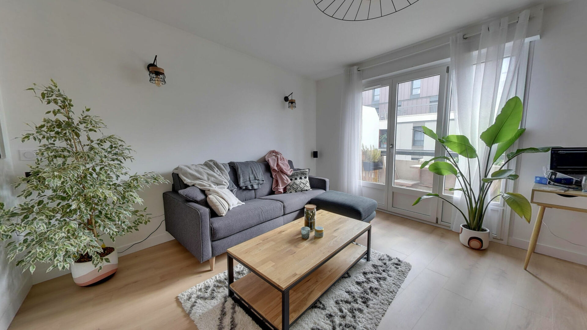 Appartement MONTREUIL (93100) 2 pi&egrave;ces 52.00 m&sup2;