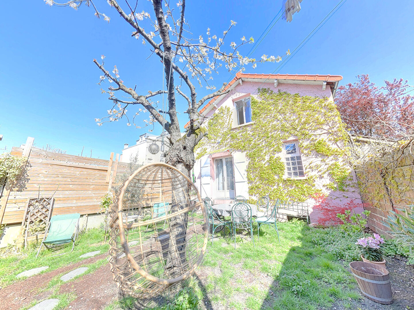 Maison MONTREUIL (93100) 4 pièces 115.71 m²