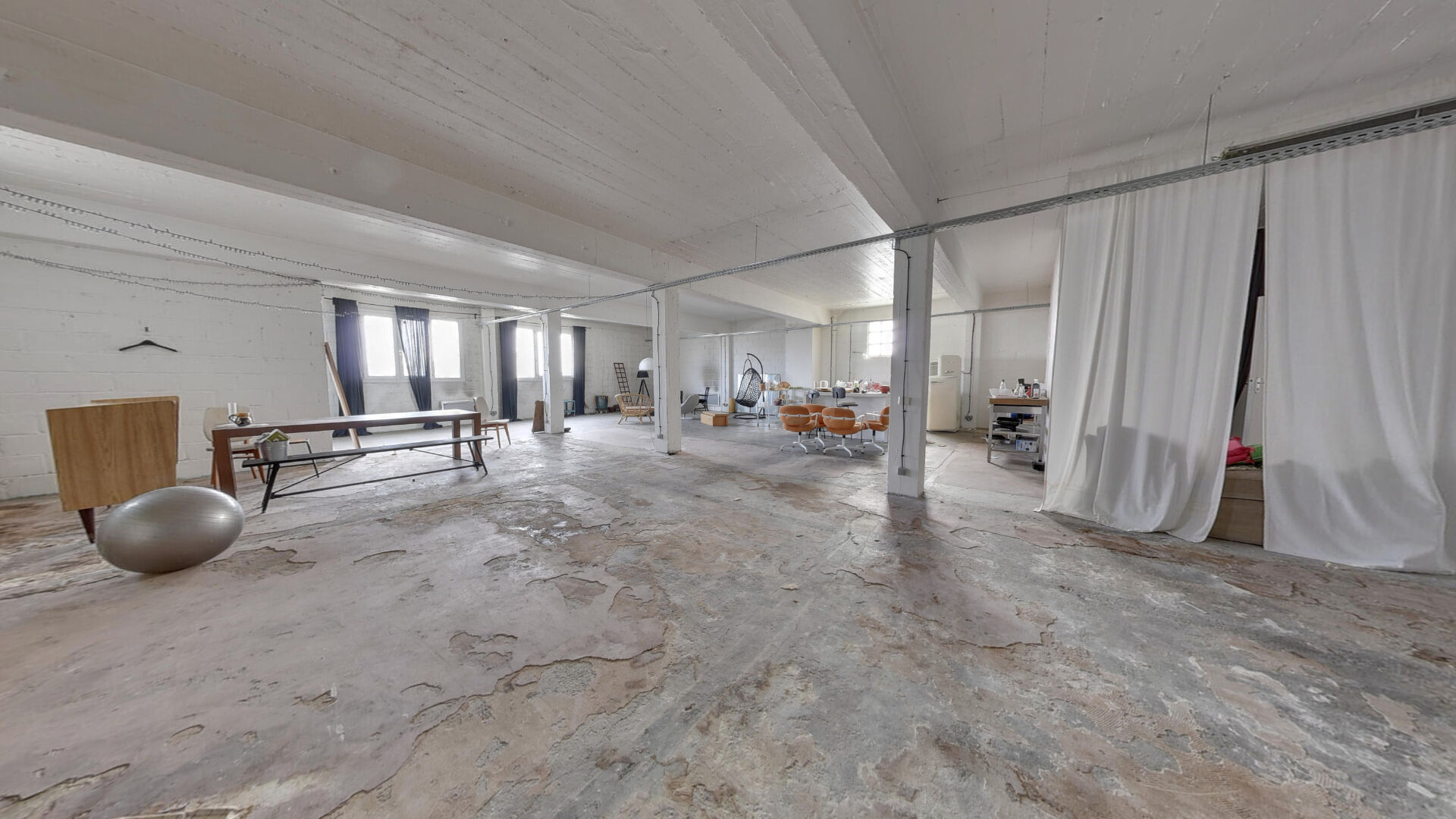 Immeuble MONTREUIL (93100) 1263.00 m²