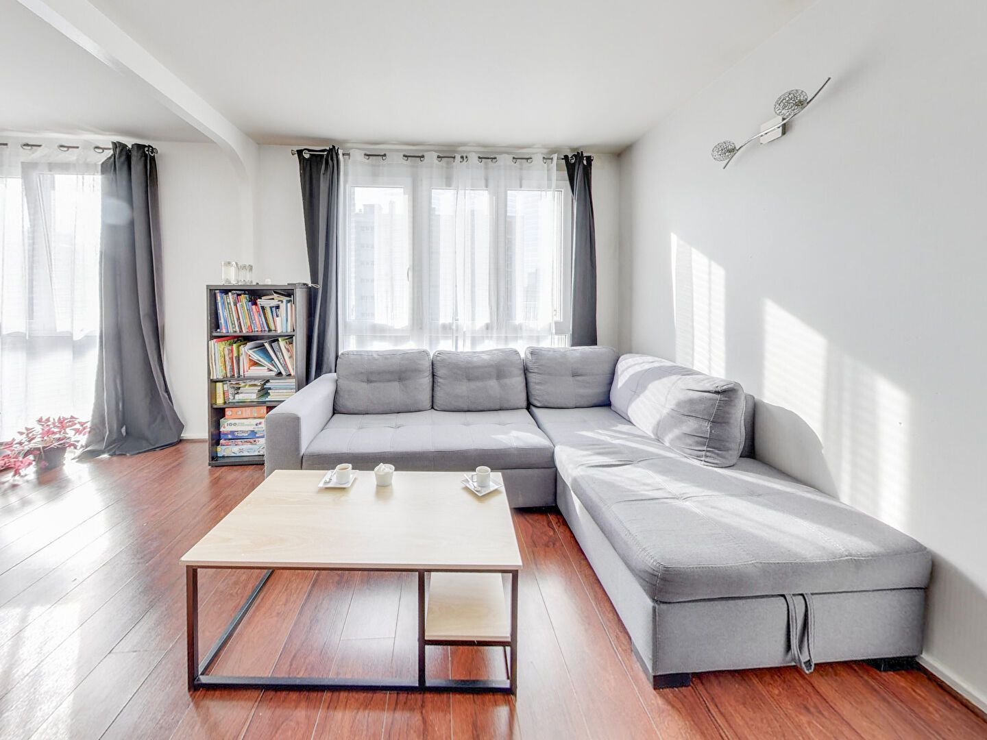Appartement MONTREUIL (93100) 3 pièces 62.81 m²