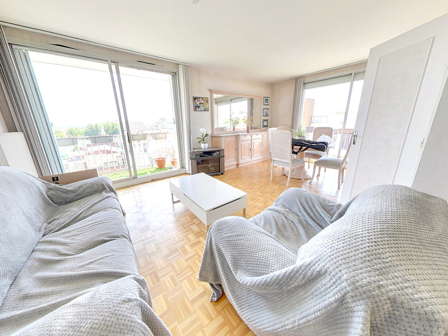 Appartement MONTREUIL (93100) 4 pièces 77.72 m²