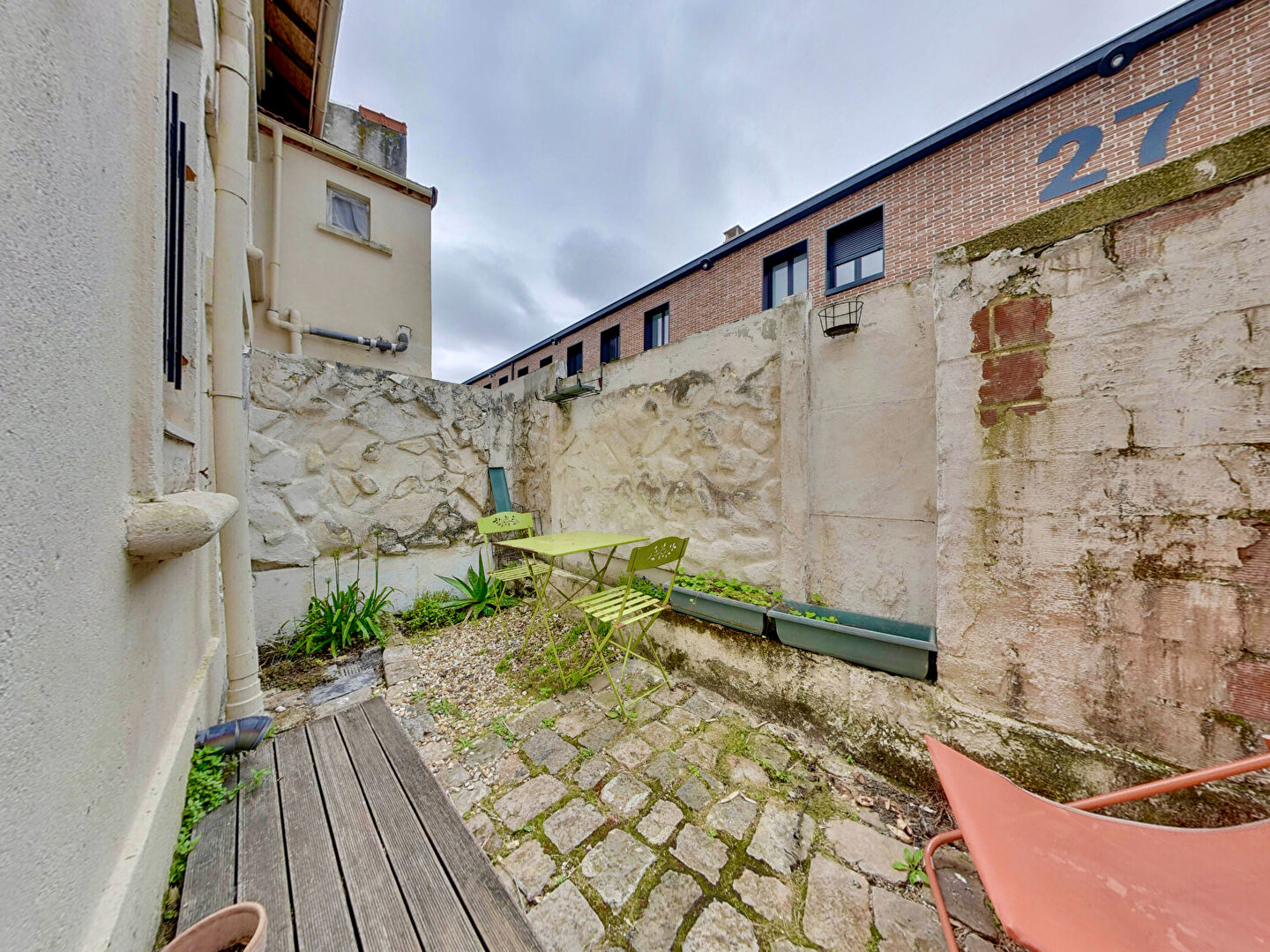 Appartement MONTREUIL (93100) 2 pièces 24.85 m²