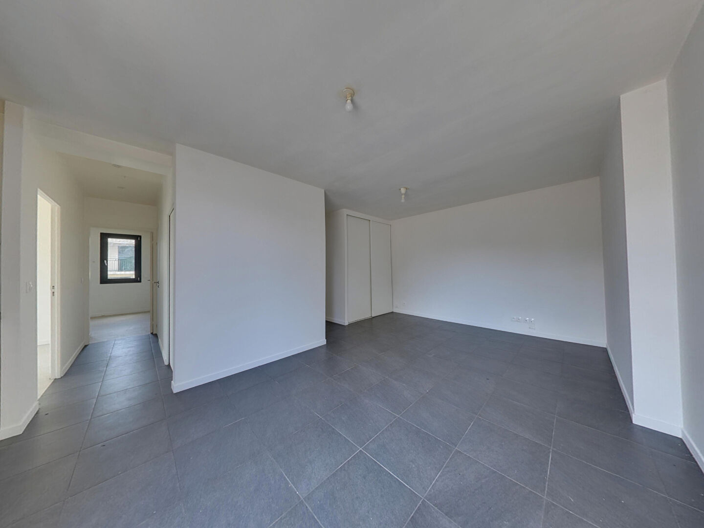 Appartement MONTREUIL (93100) 3 pièces 58.00 m²