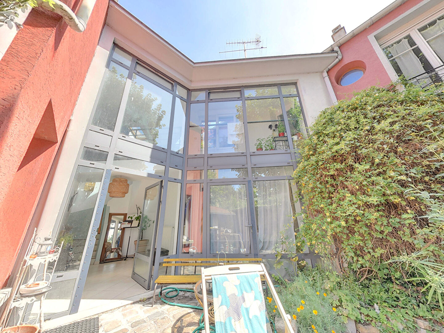 Maison MONTREUIL (93100) 8 pièces 226.00 m²