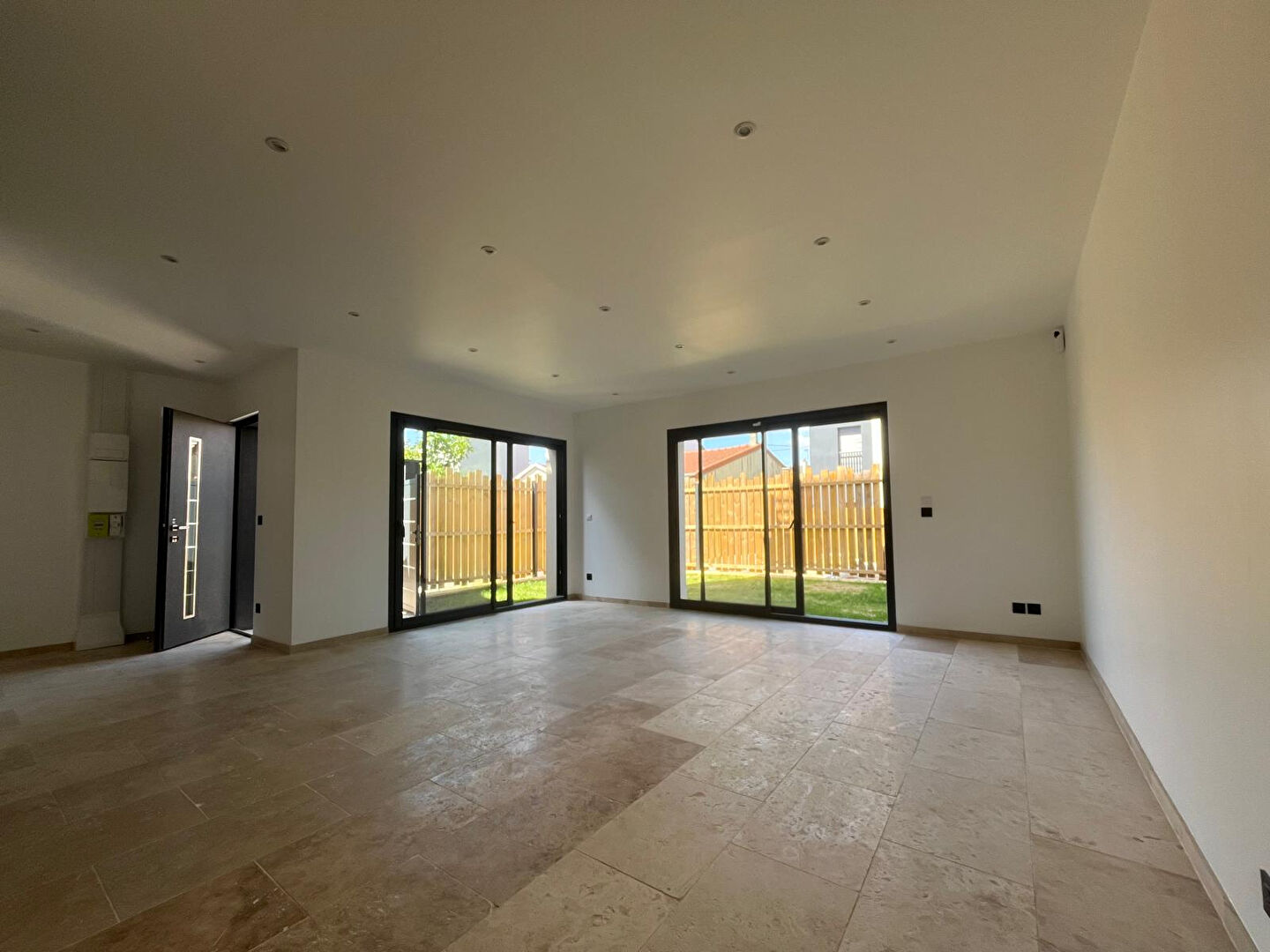 Maison MONTREUIL (93100) 5 pièces 114.10 m²