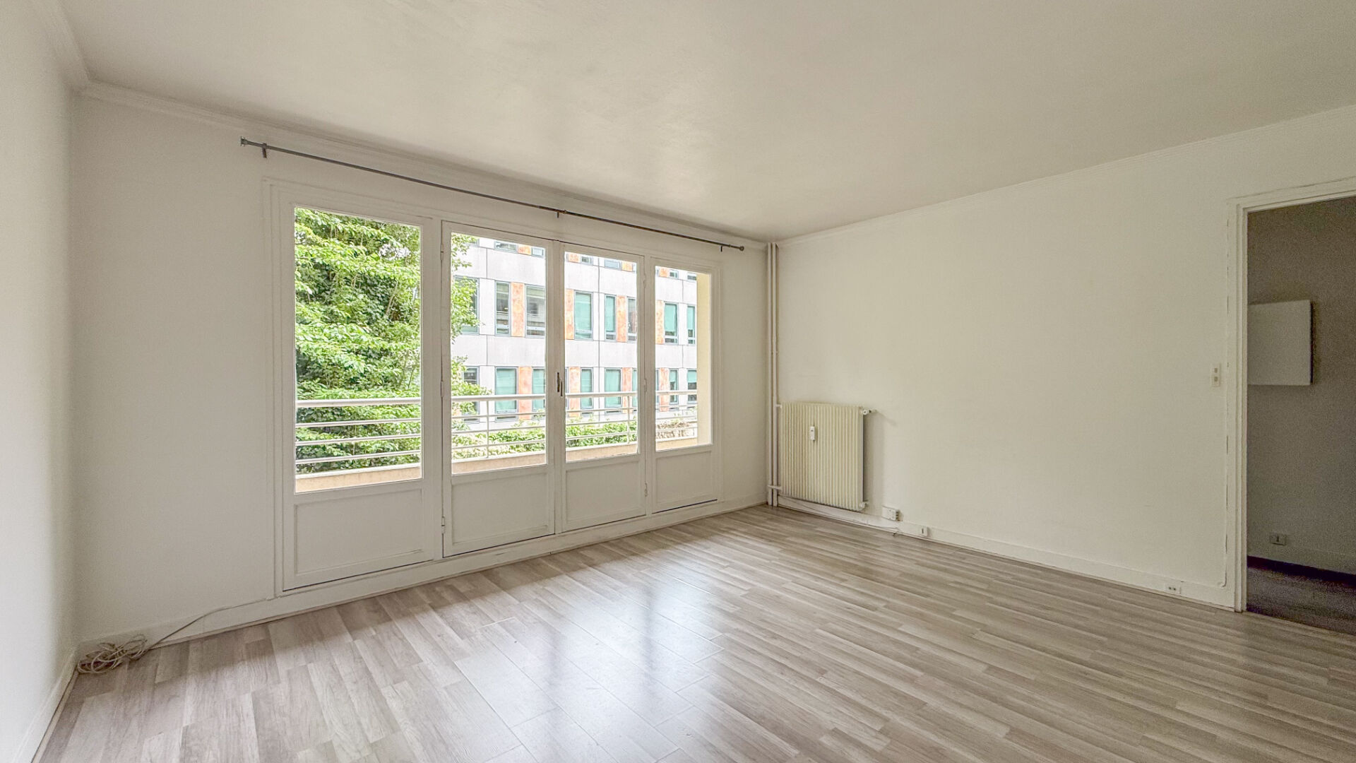 Appartement MONTREUIL (93100) 1 pièce 34.37 m²