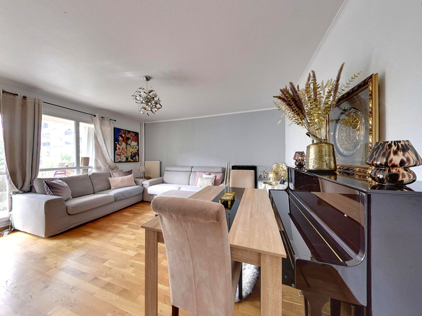 Appartement MONTREUIL (93100) 5 pièces 96.00 m²