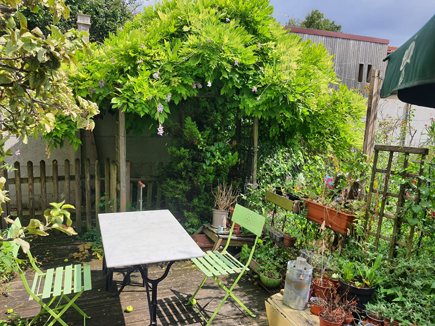 Immeuble MONTREUIL (93100) 5 pièces 105.89 m²