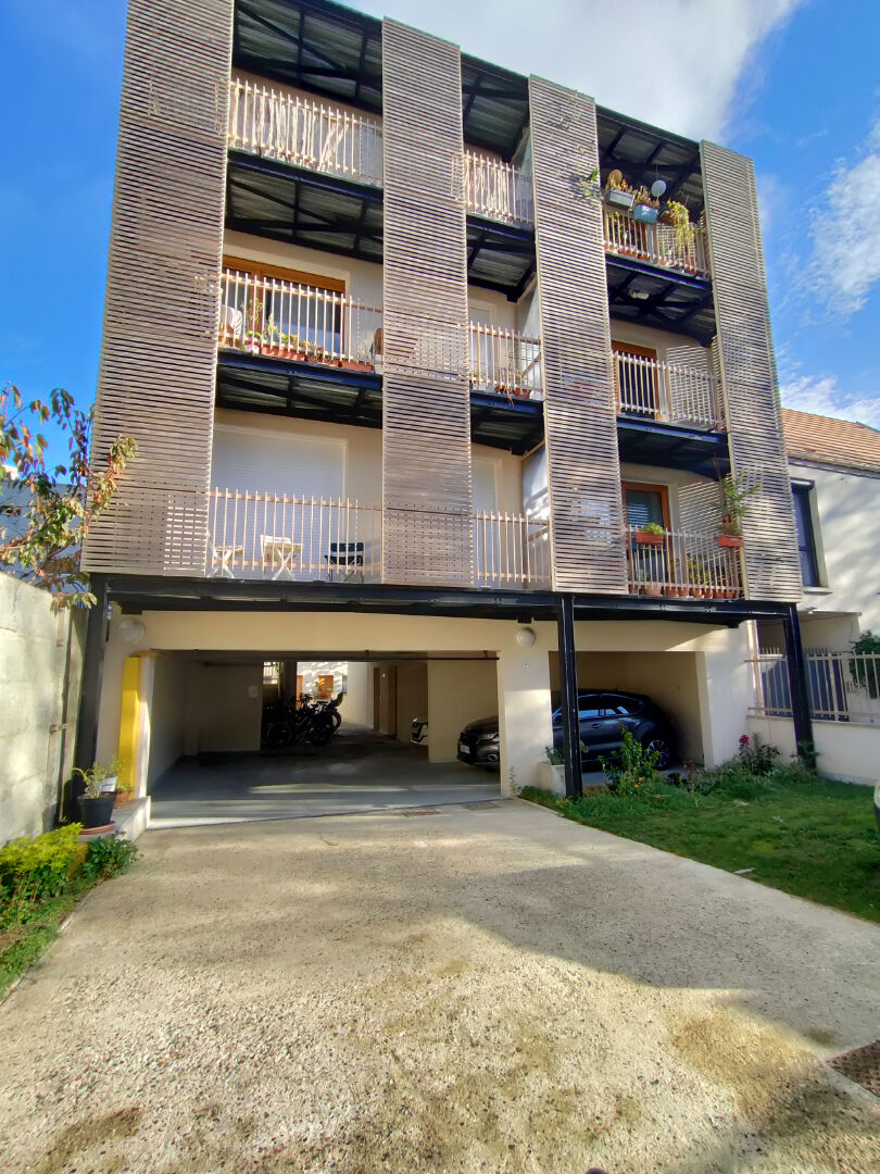 Appartement MONTREUIL (93100) 1 pièce 28.00 m²