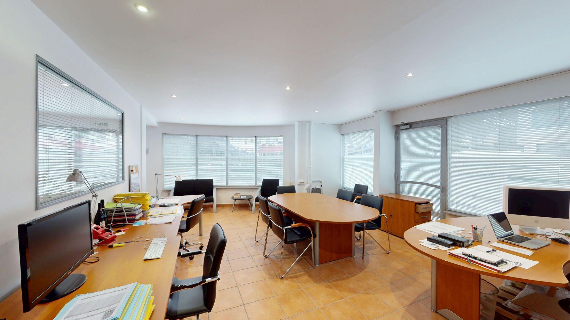 Bureaux MONTREUIL (93100) 156.00 m²