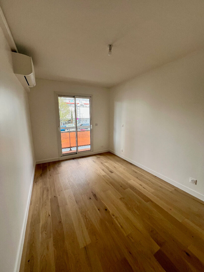 Appartement MONTREUIL (93100) 2 pi&egrave;ces 59.94 m&sup2;