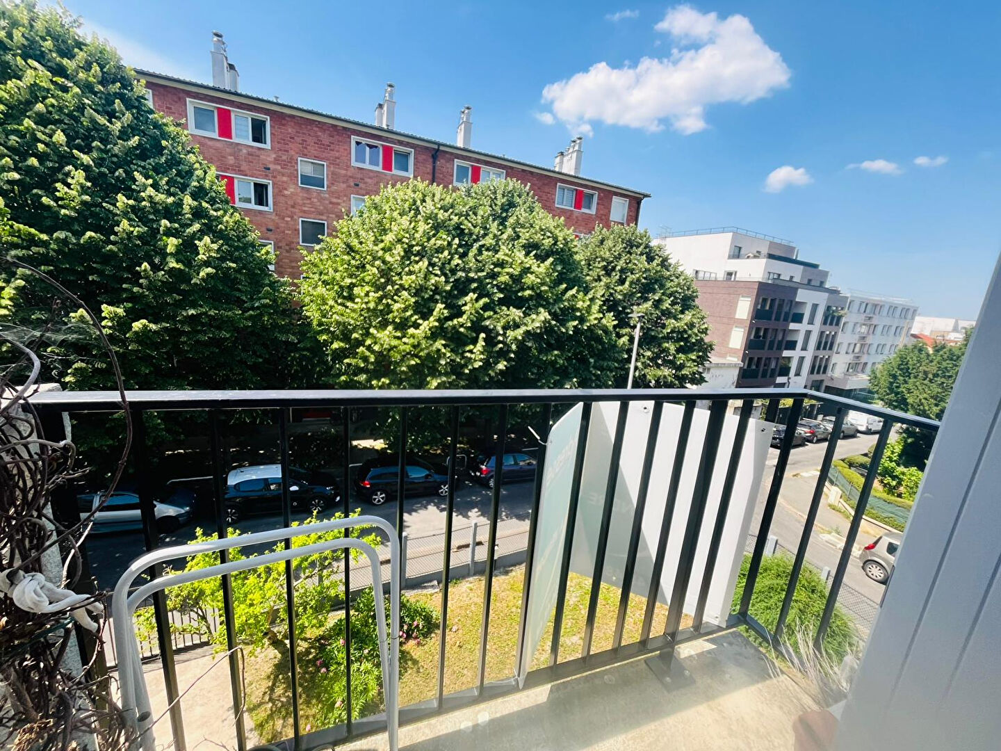 Noisy-le-Sec (93) Exclusif 145 000 € Appartement 2 pièces , 1 chambre 29.05 m² Avec balcon Voir le bien