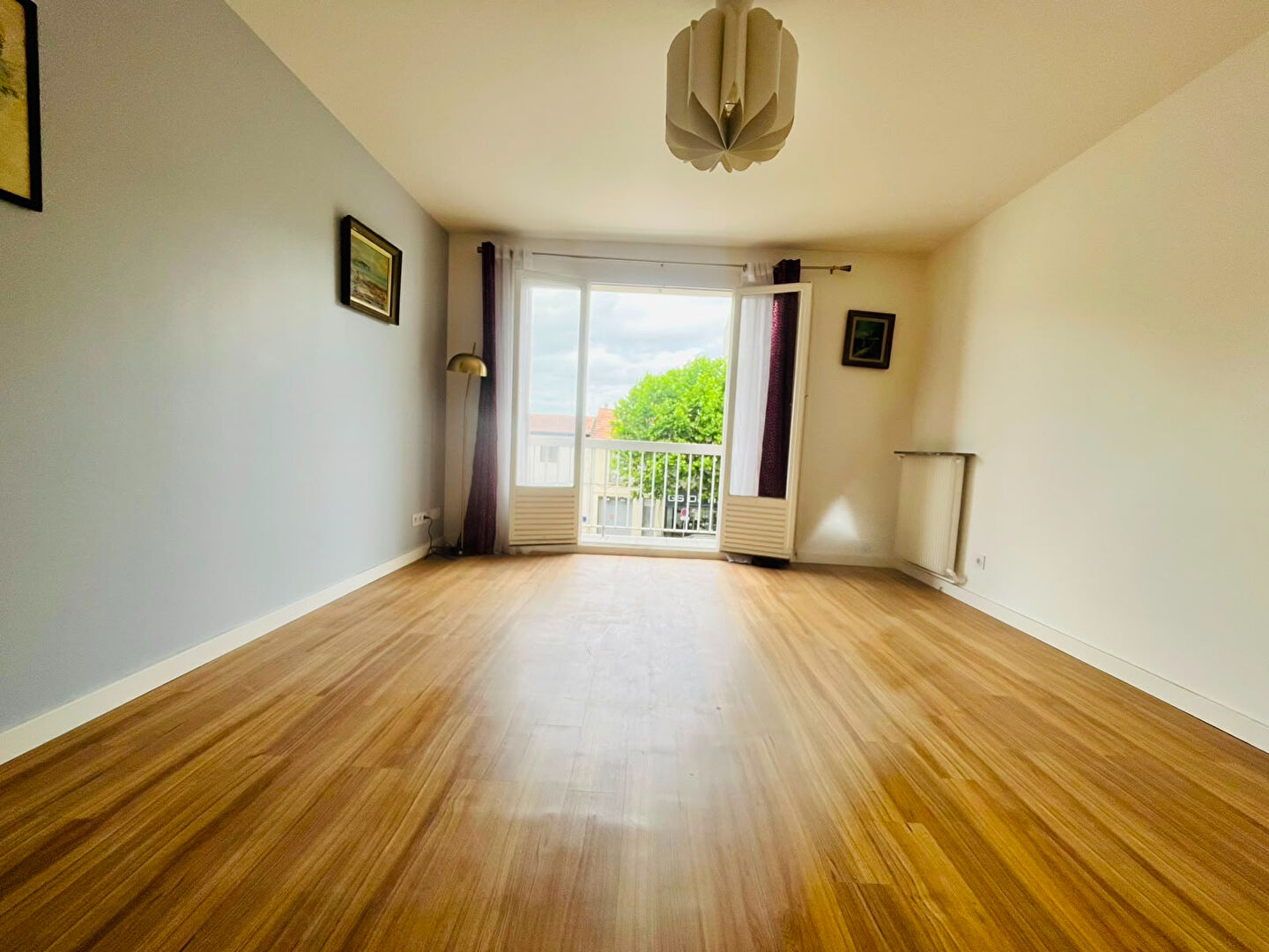 Montreuil (93) 328 000 € Appartement 4 pièces , 3 chambres 81.86 m² Avec balcon Voir le bien
