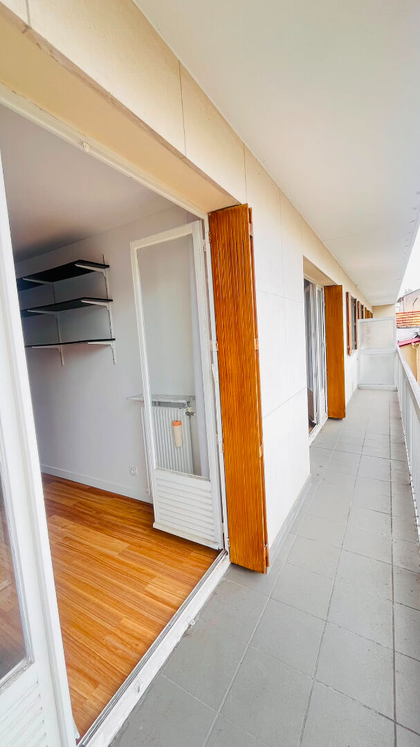 Appartement MONTREUIL (93100) 4 pi&egrave;ces 81.86 m&sup2;
