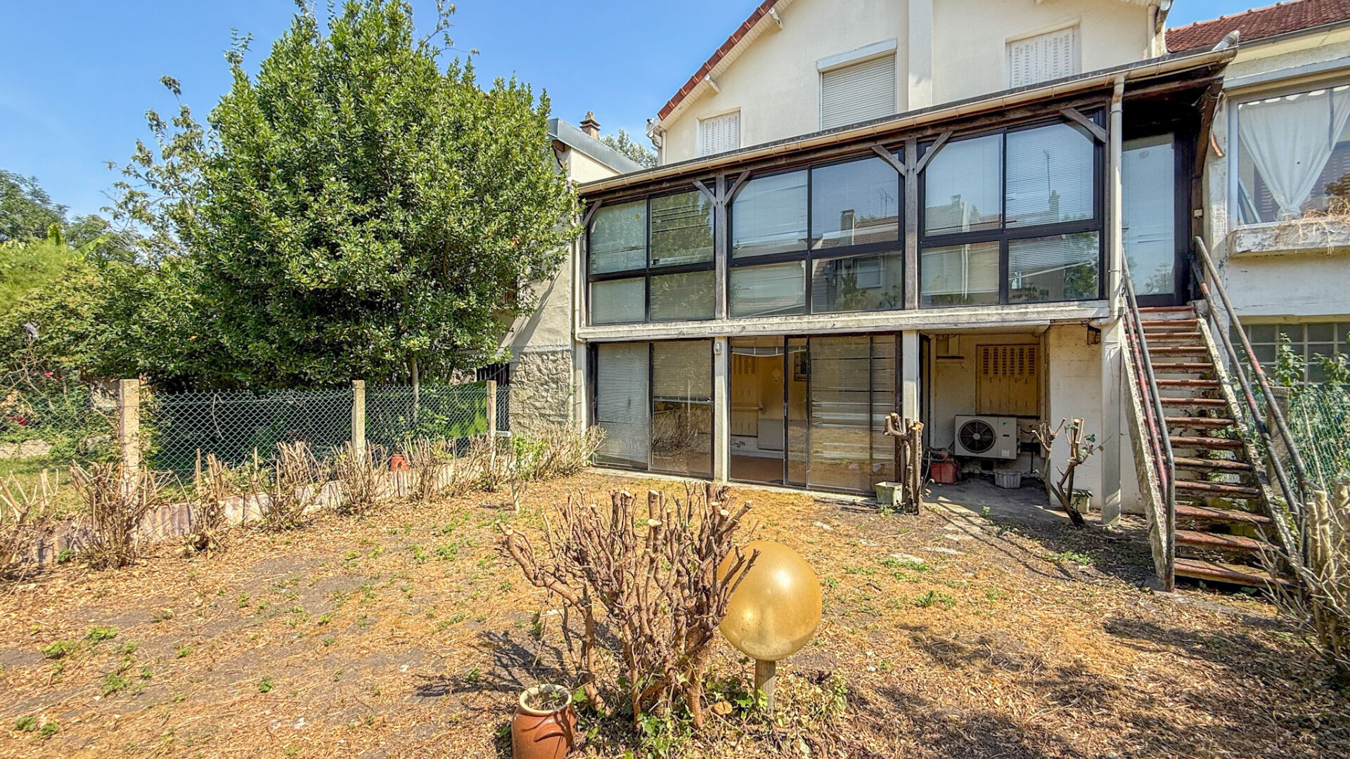 Maison MONTREUIL (93100) 5 pi&egrave;ces 244.00 m&sup2;