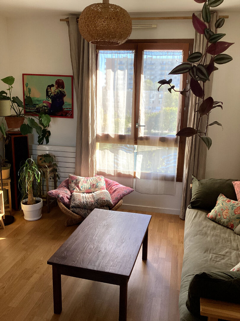 Appartement MONTREUIL (93100) 3 pi&egrave;ces 54.00 m&sup2;