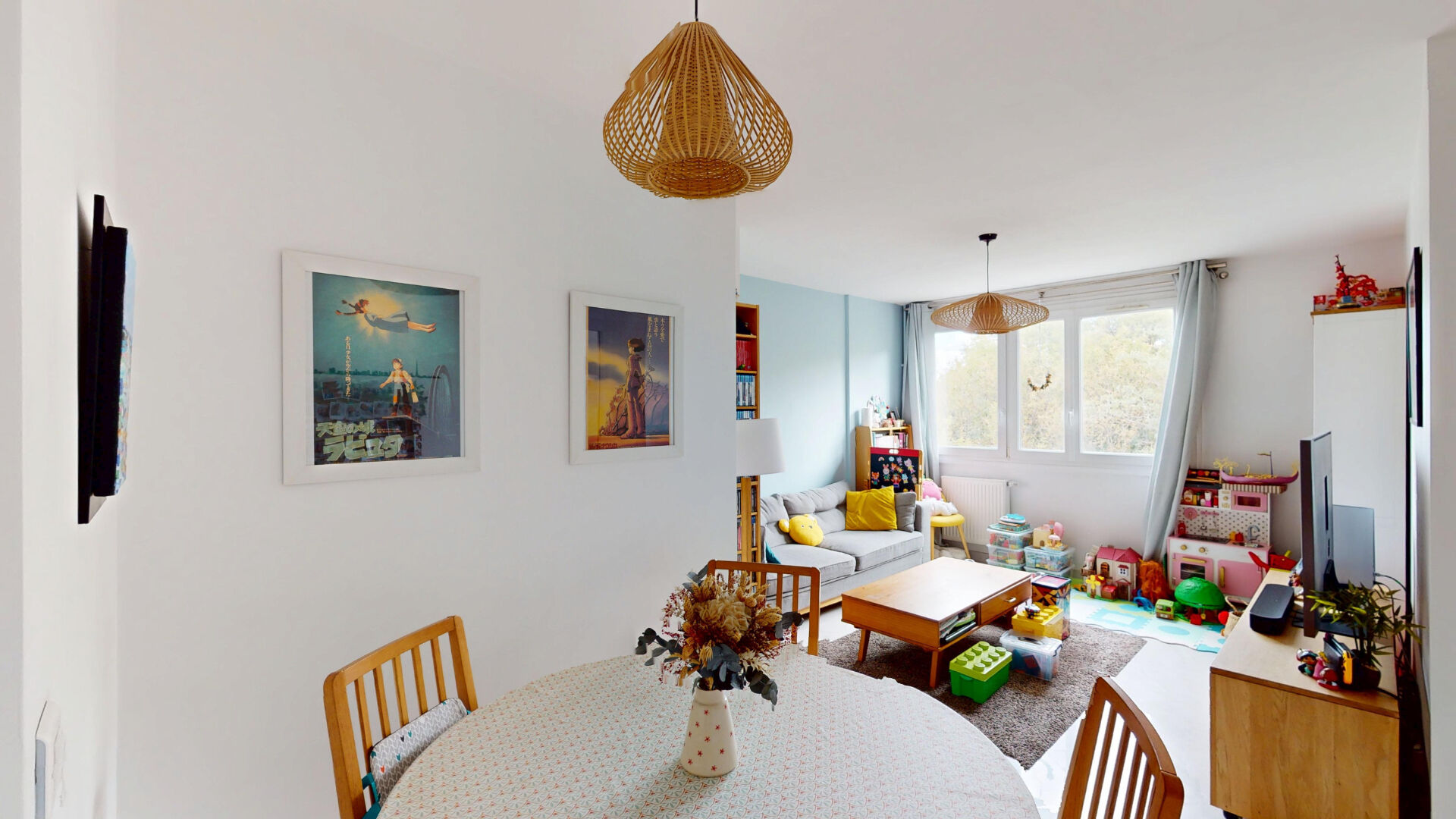 Montreuil (93) Exclusif 360 000 € Appartement 3 pièces , 2 chambres 71.73 m²