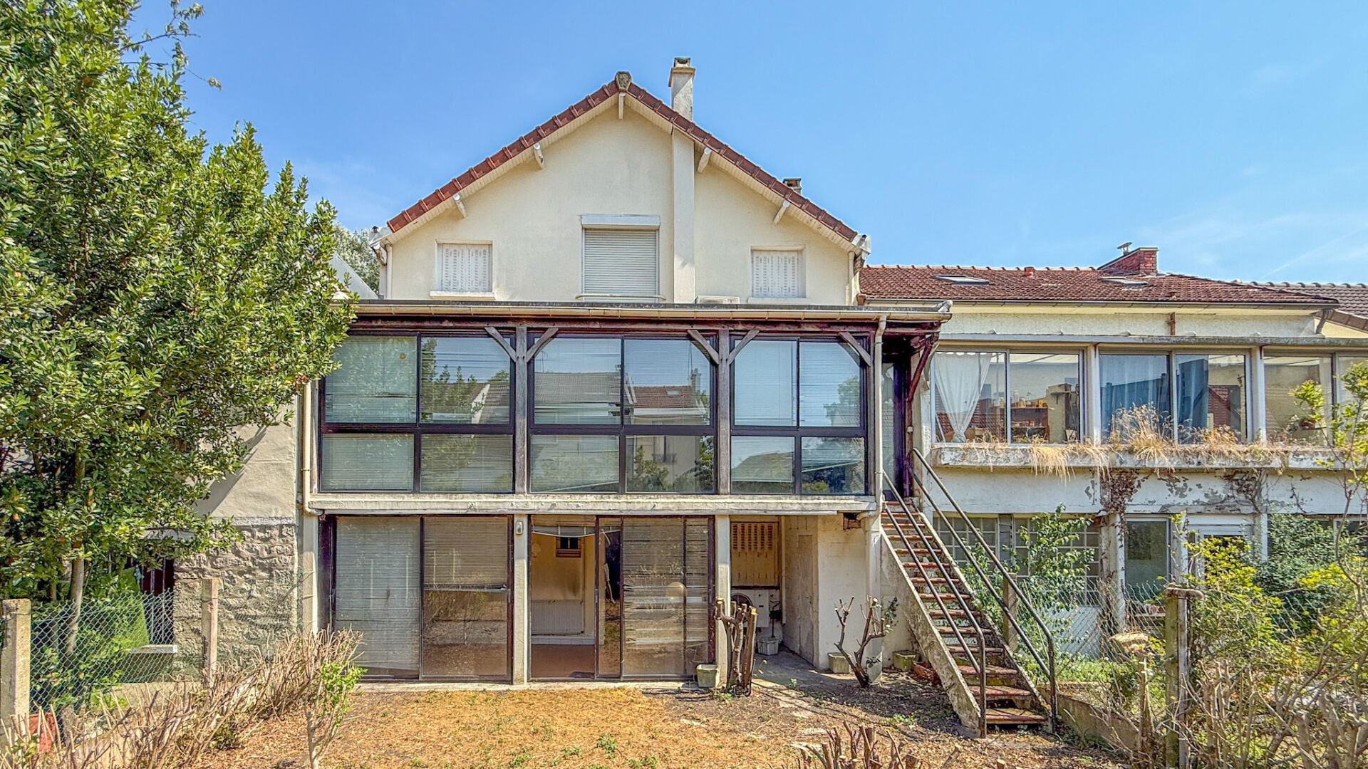 Montreuil (93) 499 000 € Maison 5 pièces , 4 chambres 244.00 m² Avec garage/box