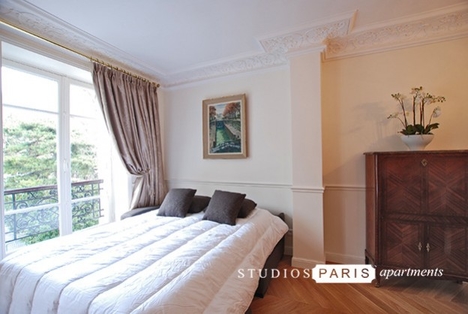 Appartement PARIS (75018) 4 pi&egrave;ces 60.00 m&sup2;