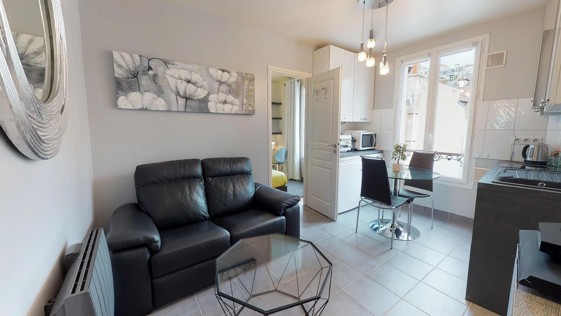 Appartement PARIS (75018) 2 pi&egrave;ces 24.00 m&sup2;