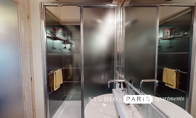 Appartement PARIS (75018) 2 pi&egrave;ces 27.00 m&sup2;