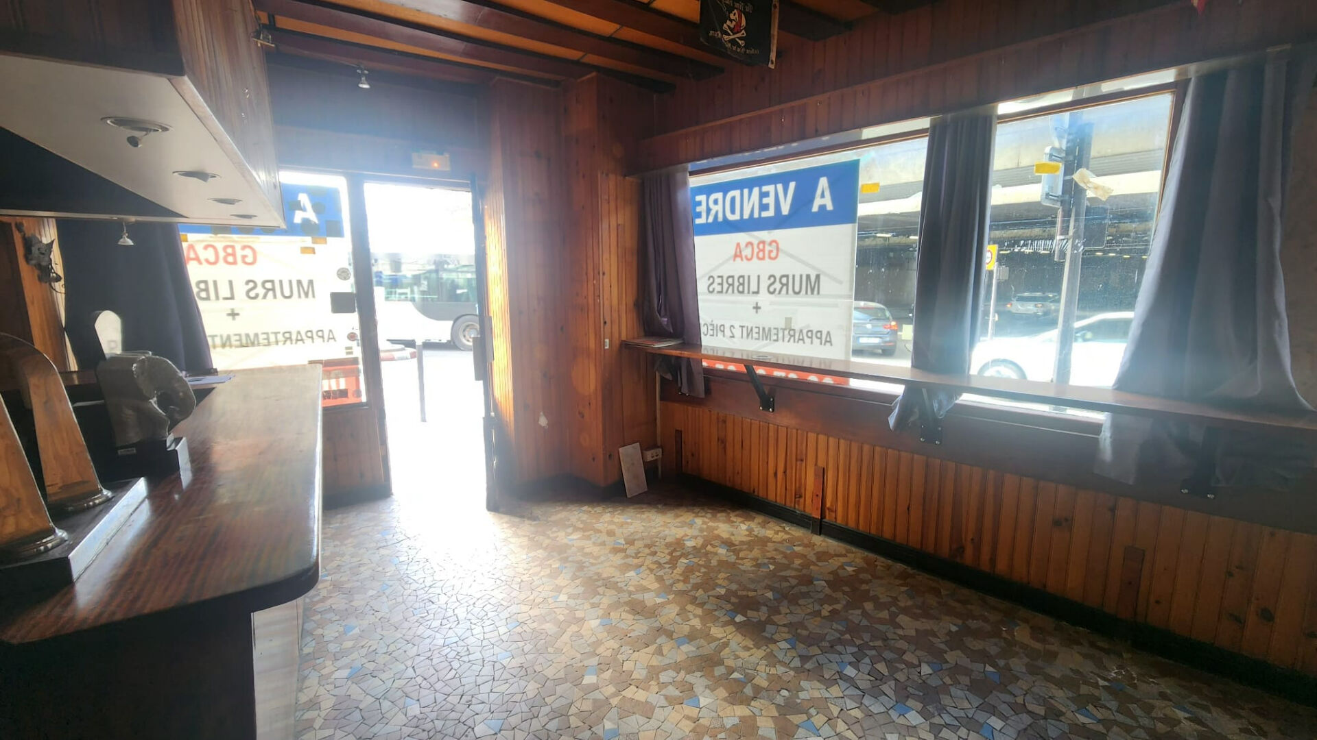 Murs PARIS (75012) 80.00 m&sup2;