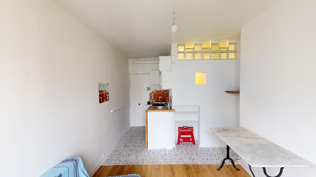 Appartement PARIS (75018) 1 pièce 14.00 m²