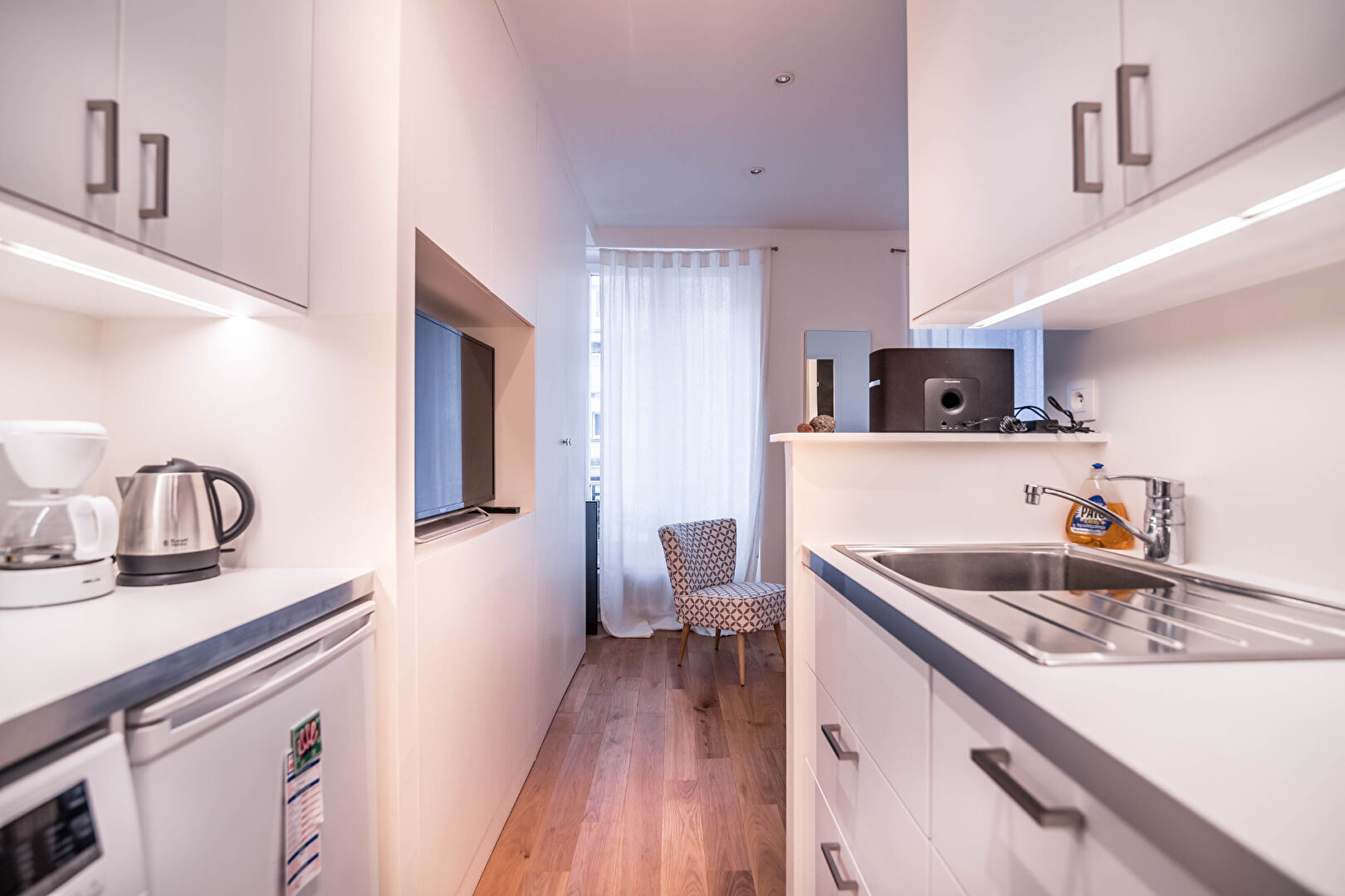 Appartement PARIS (75018) 1 pièce 16.00 m²