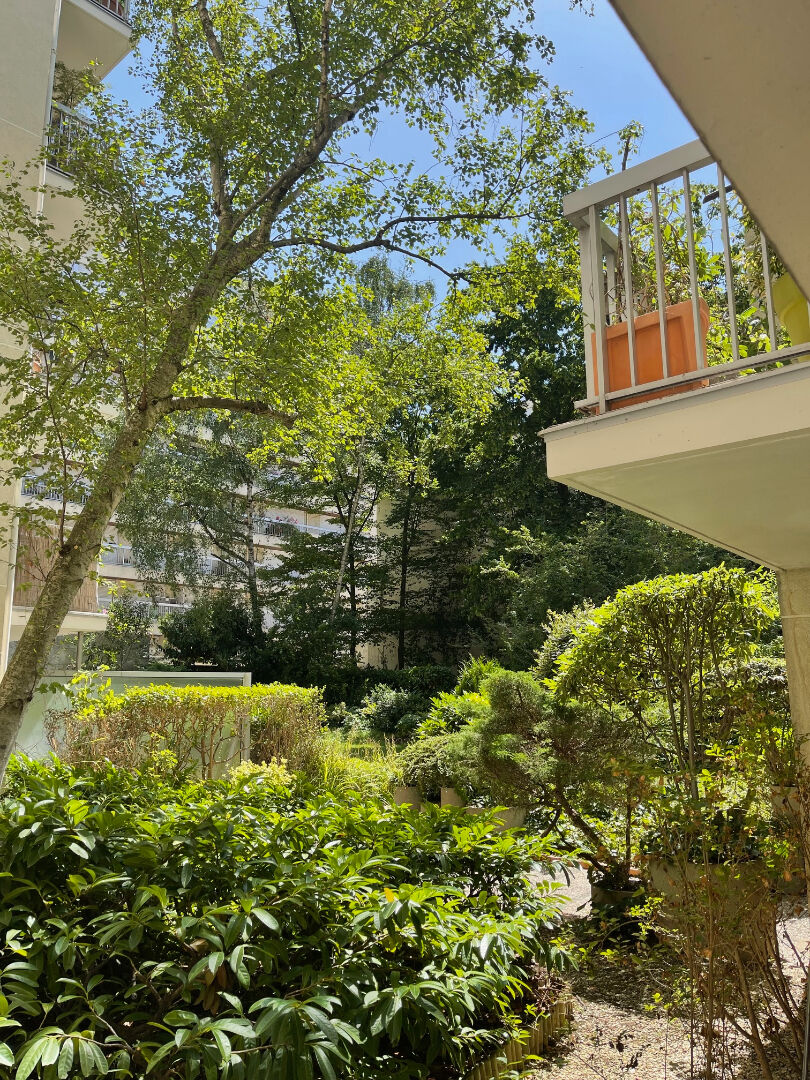 Appartement PARIS (75012) 2 pièces 53.60 m²