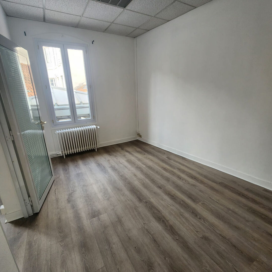 Bureaux CHARENTON LE PONT (94220) 37.00 m²