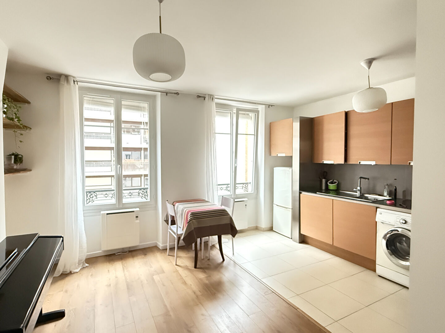 Appartement Paris (75015) 2 pièces 38.38 m²