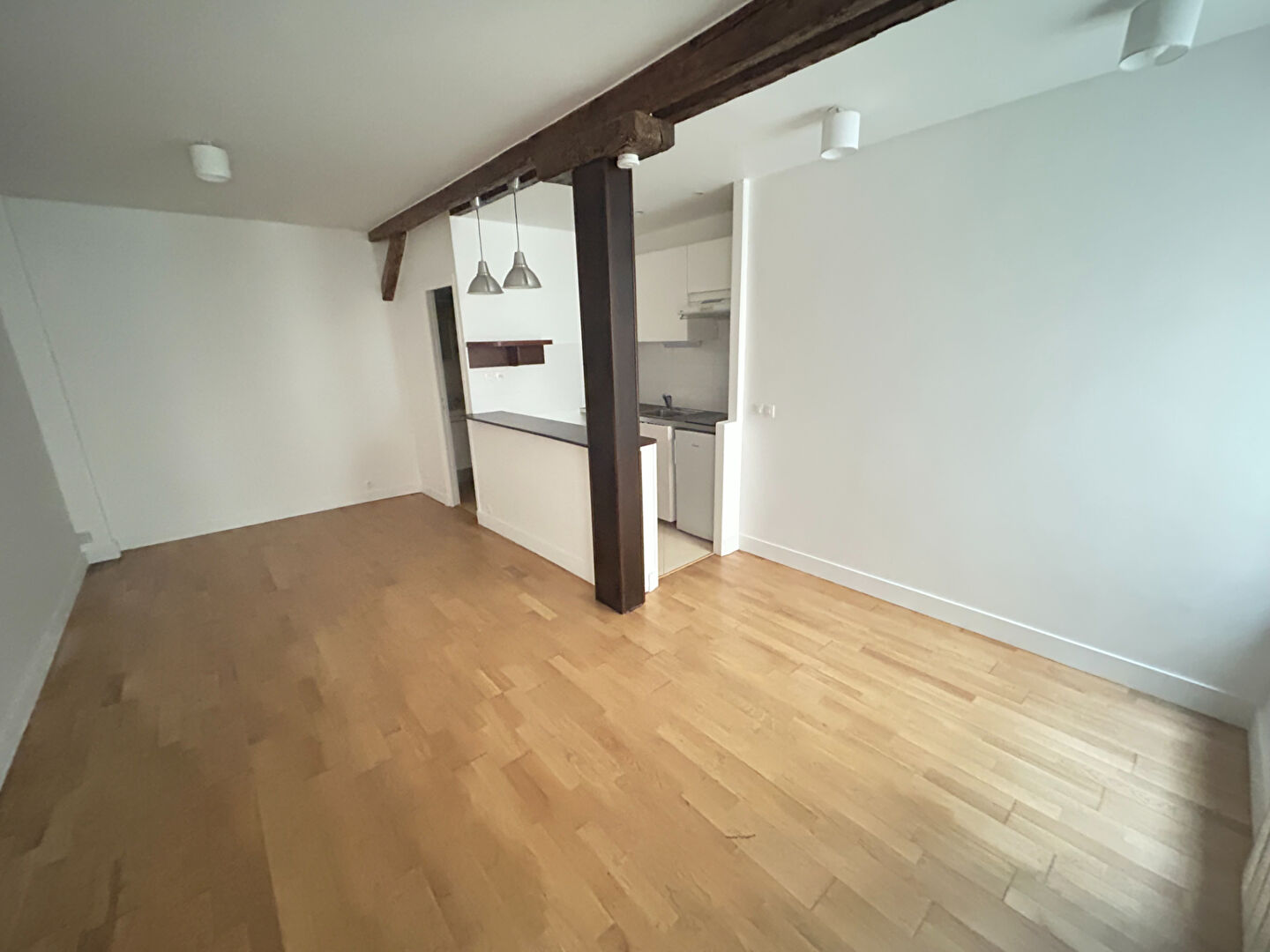 Appartement PARIS (75012) 1 pi&egrave;ce 23.50 m&sup2;