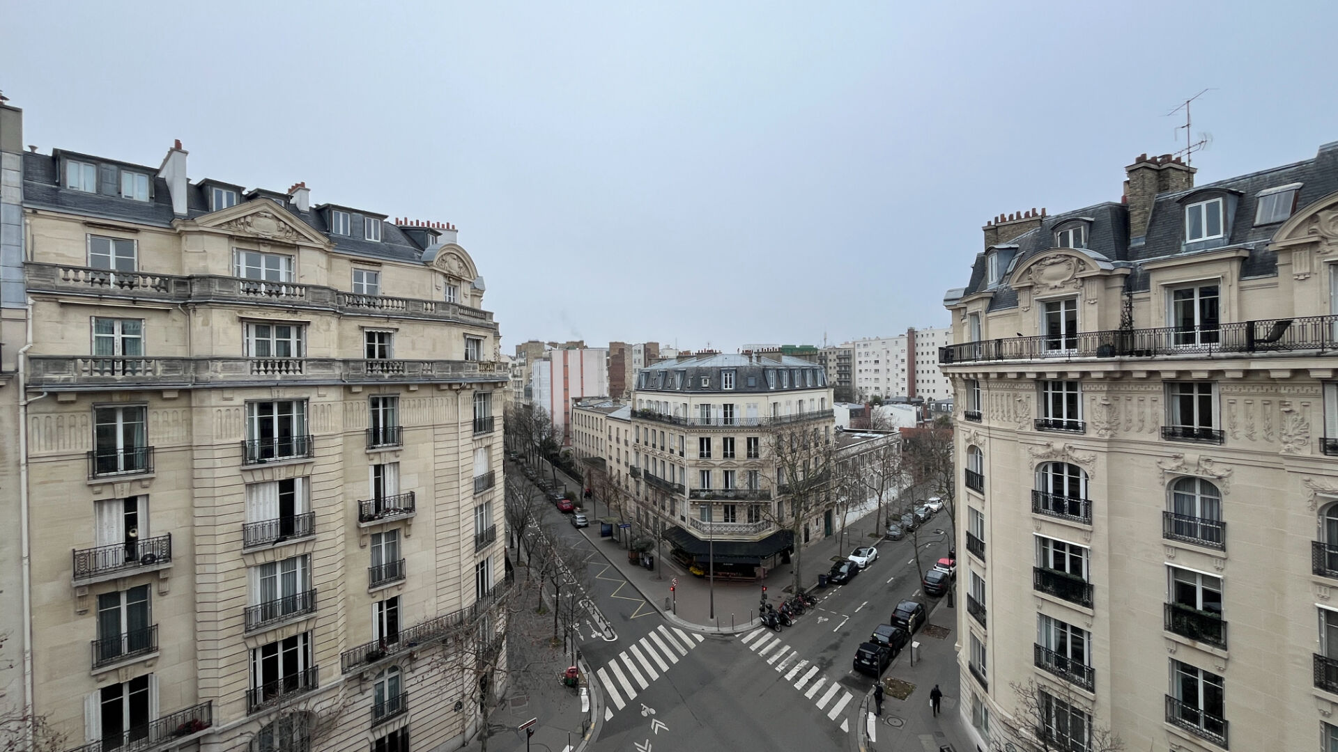 Appartement PARIS (75016) 2 pi&egrave;ces 61.00 m&sup2;