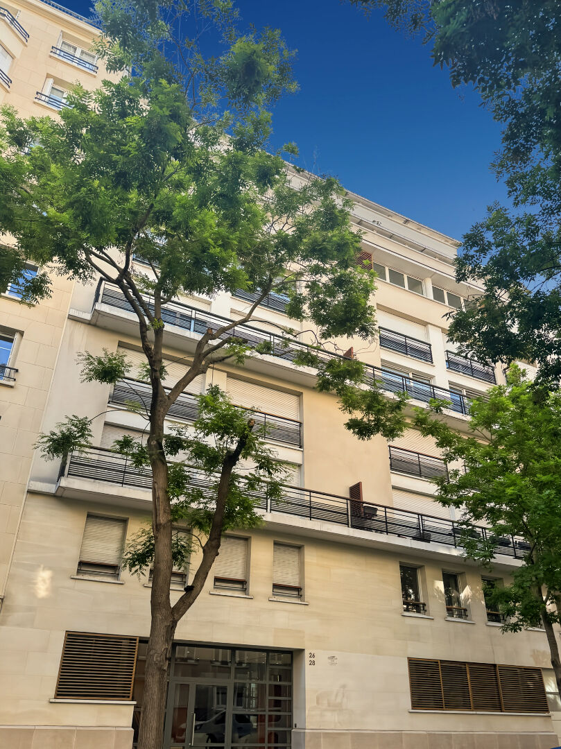 Paris 12 (75) Exclusif 1 080 000 € Appartement 4 pièces , 3 chambres 112.51 m² Avec balcon