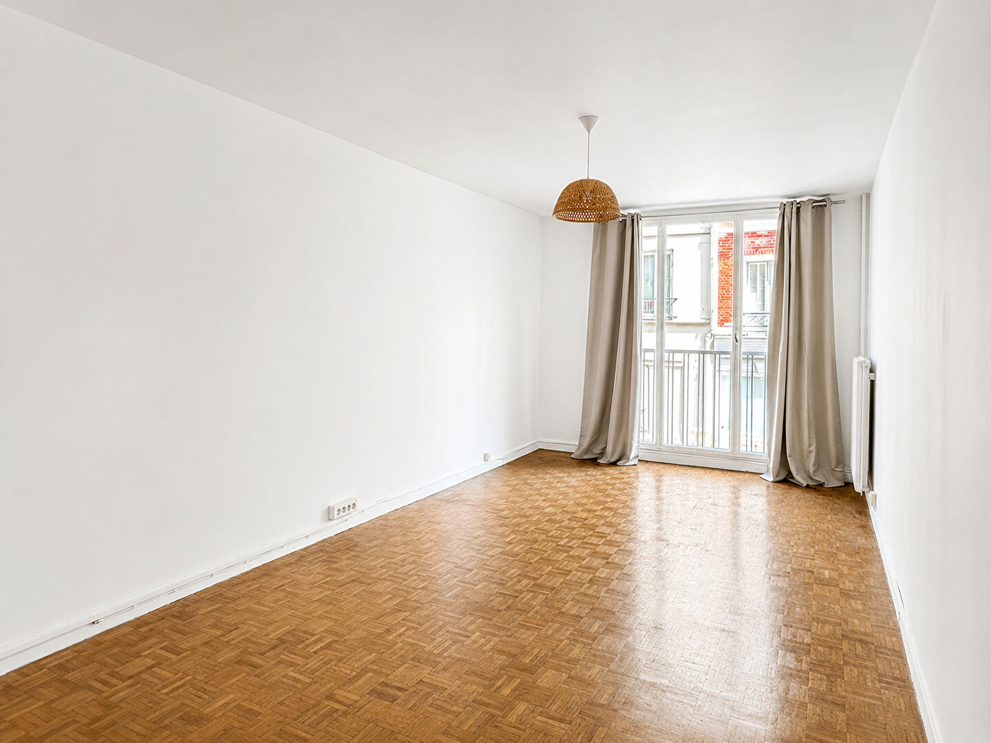 Appartement PARIS (75018) 1 pi&egrave;ce 29.83 m&sup2;