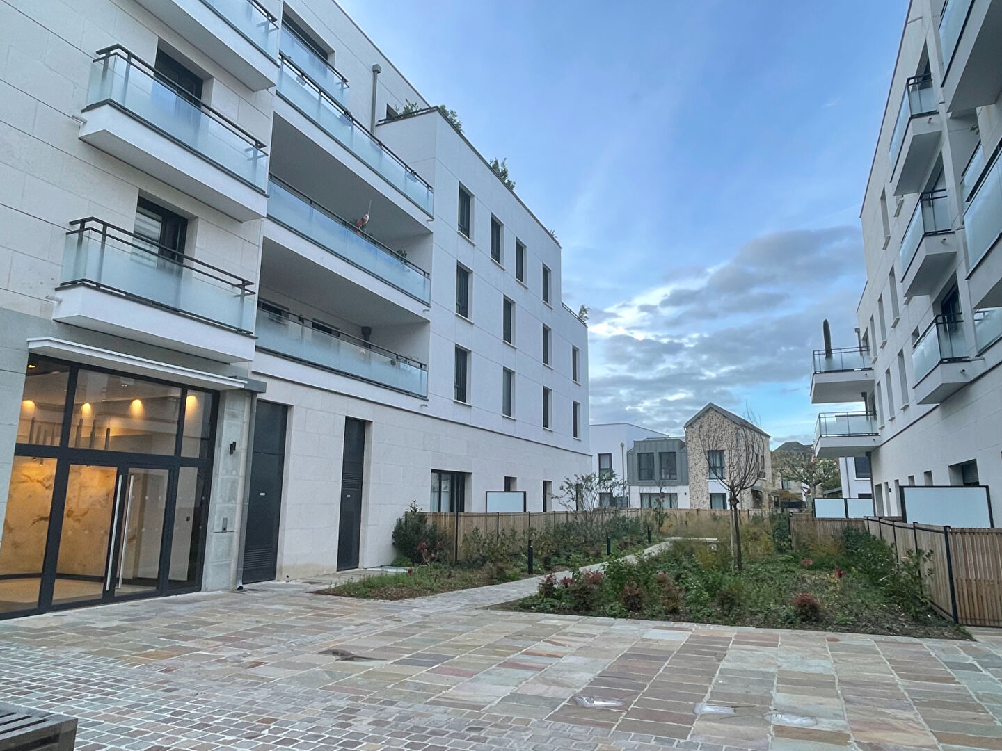 Saint-Maur-des-Fossés (94) 407 000 € Appartement 2 pièces , 1 chambre 46.18 m² Avec terrasse