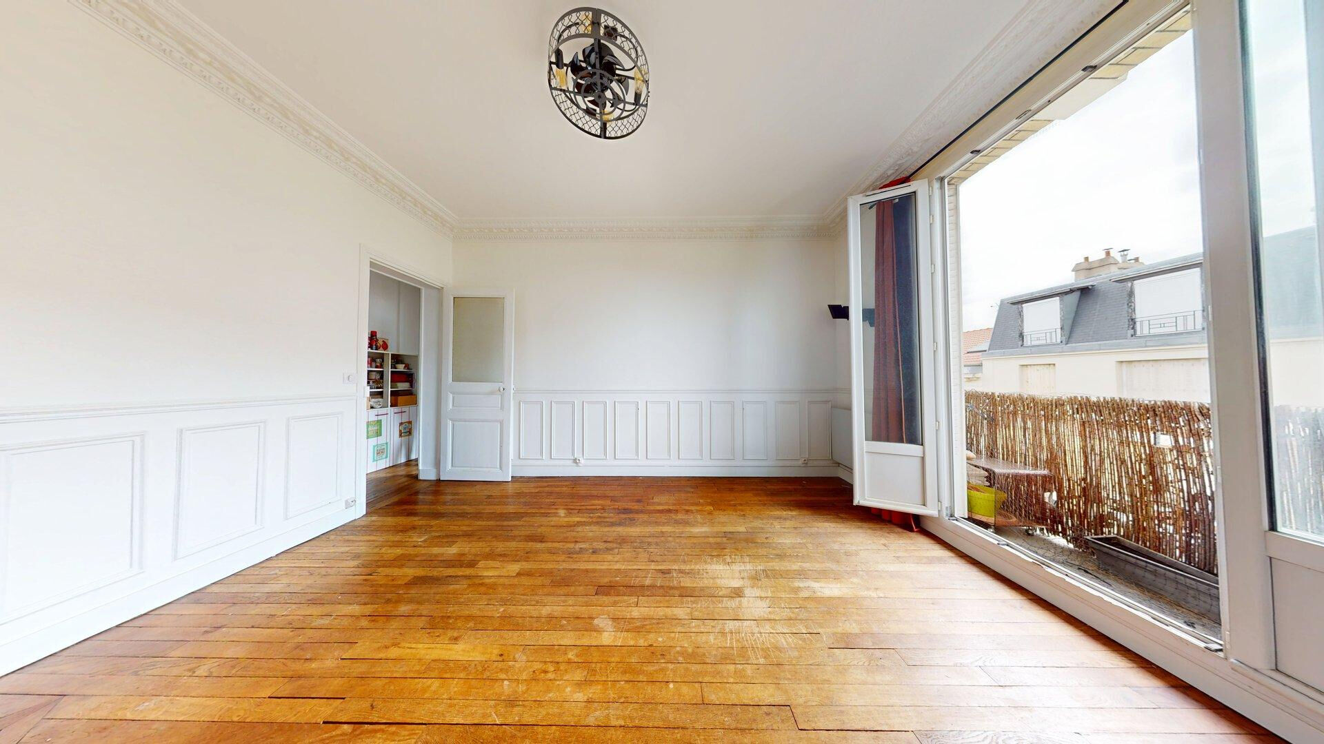 Vitry-sur-Seine (94) Exclusif 220 000 € Appartement 3 pièces , 2 chambres 58.05 m² Voir le bien