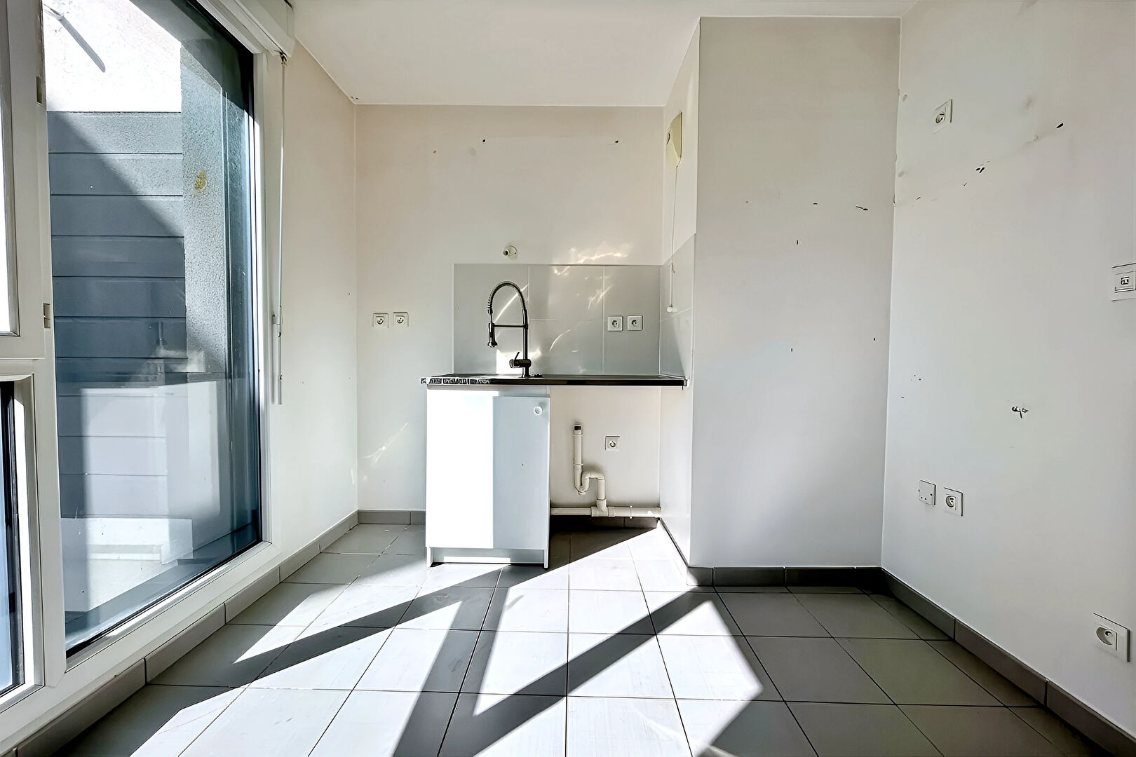 Appartement VITRY SUR SEINE (94400) 2 pi&egrave;ces 48.00 m&sup2;