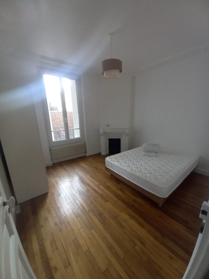 Appartement VITRY SUR SEINE (94400) 3 pi&egrave;ces 51.00 m&sup2;