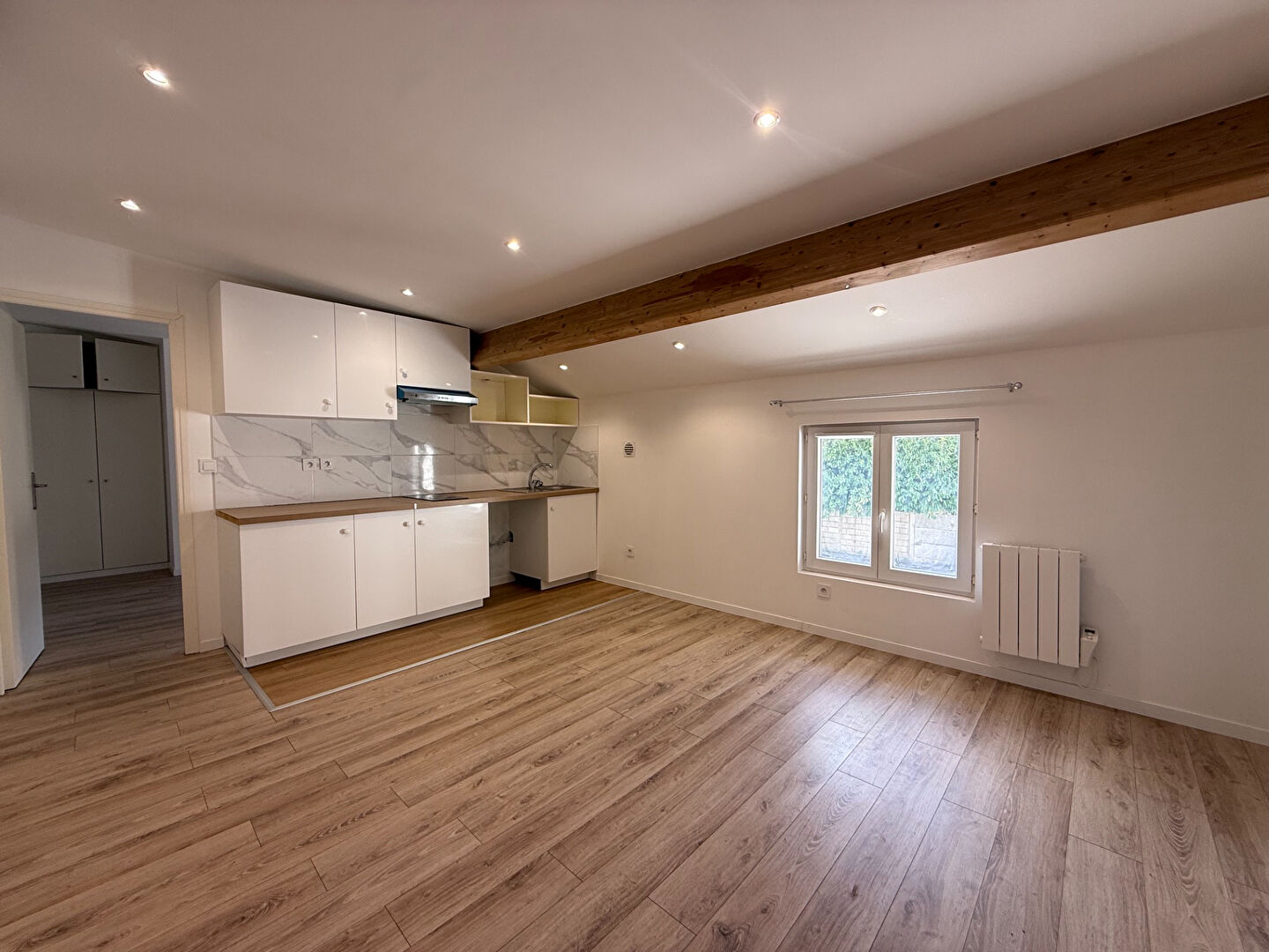 Appartement VITRY SUR SEINE (94400) 2 pi&egrave;ces 33.70 m&sup2;