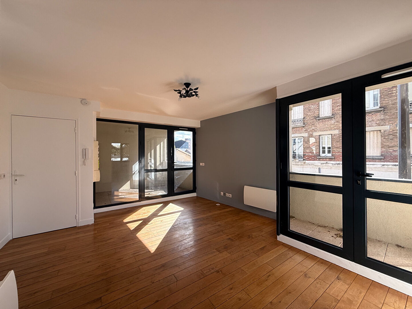 Appartement VITRY SUR SEINE (94400) 3 pi&egrave;ces 50.01 m&sup2;